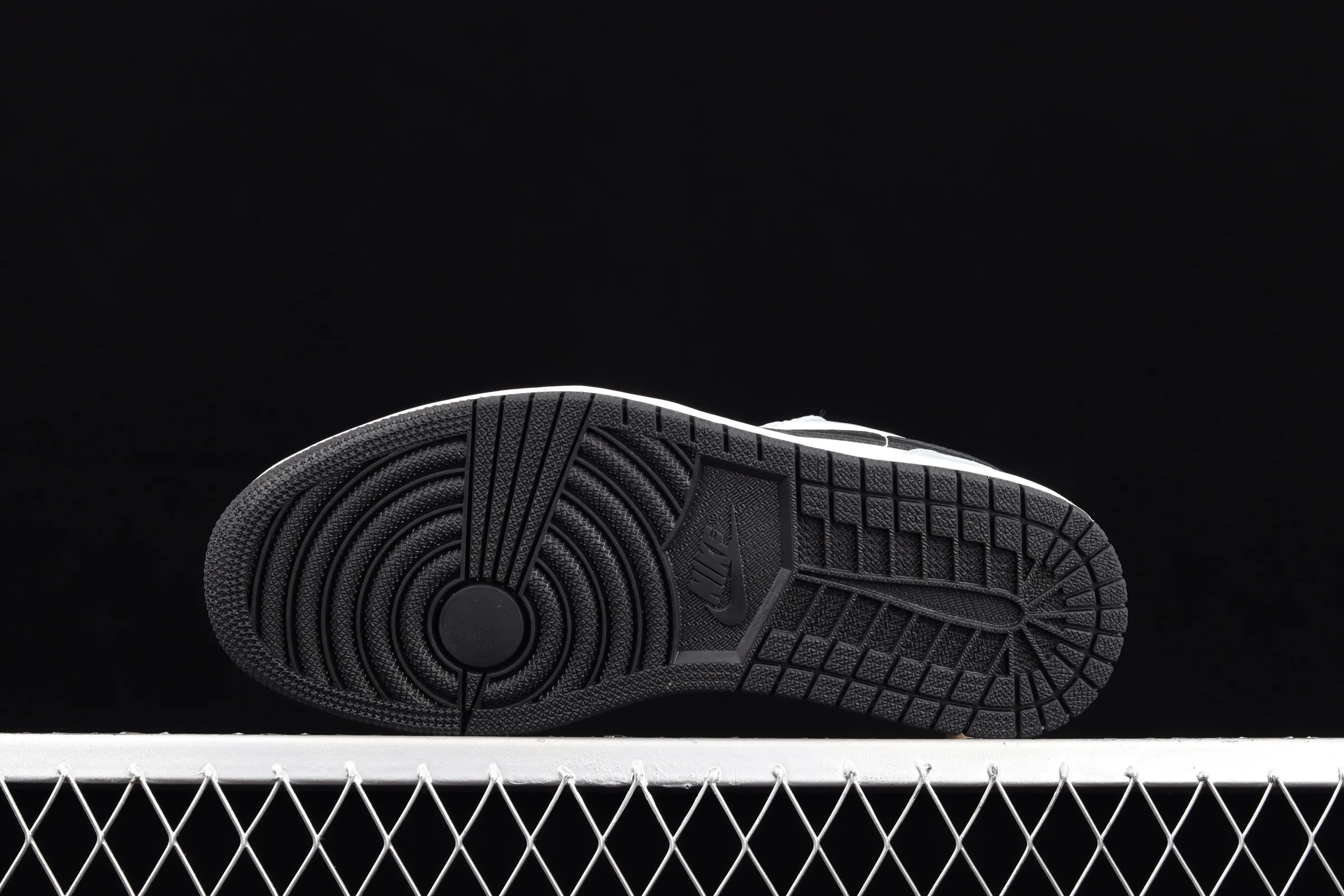 All categories Air Jordan Jordan series basketball shoes Air Jordan 1 Low X version Air Jordan 1 Low AJ1 Joe 1 low-top cultural and leisure sports sneakers 553560-030